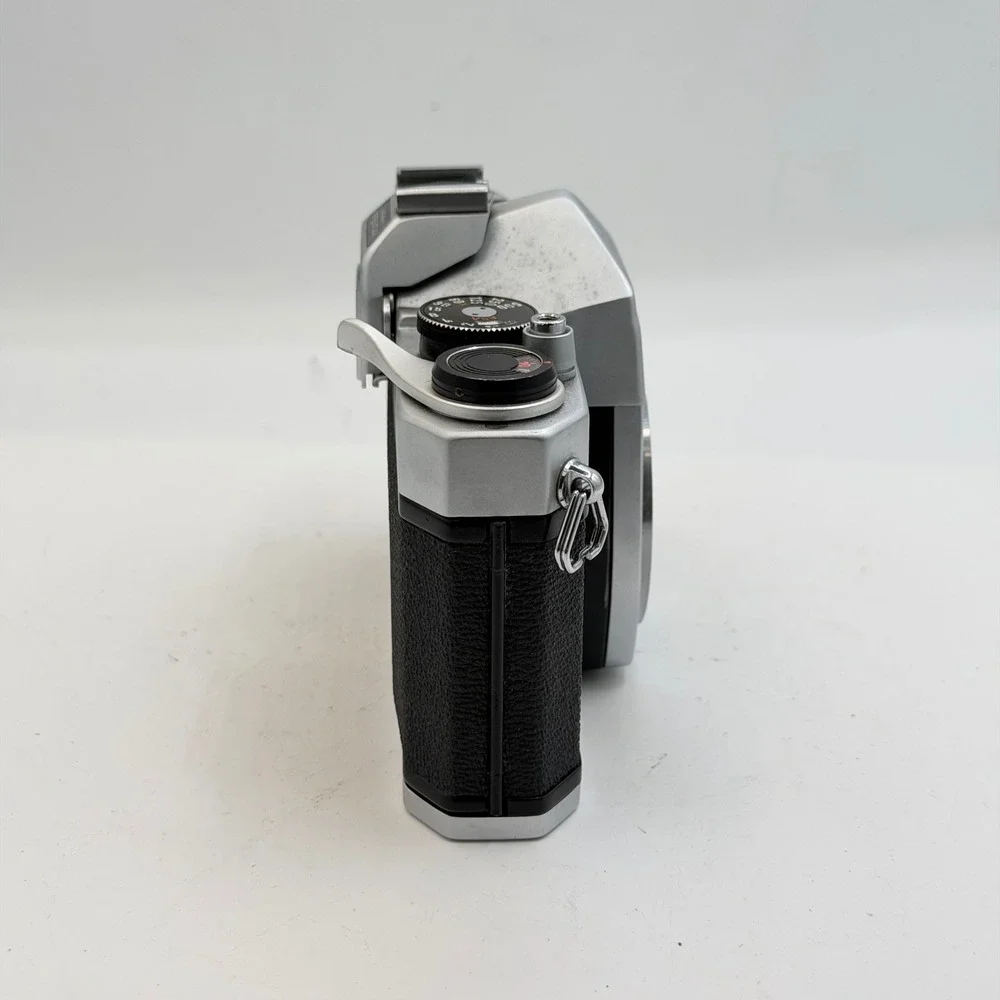 Asahi Pentax Spotmatic SP 500 35mm SLR Film Camera Body Silver Black 3250955